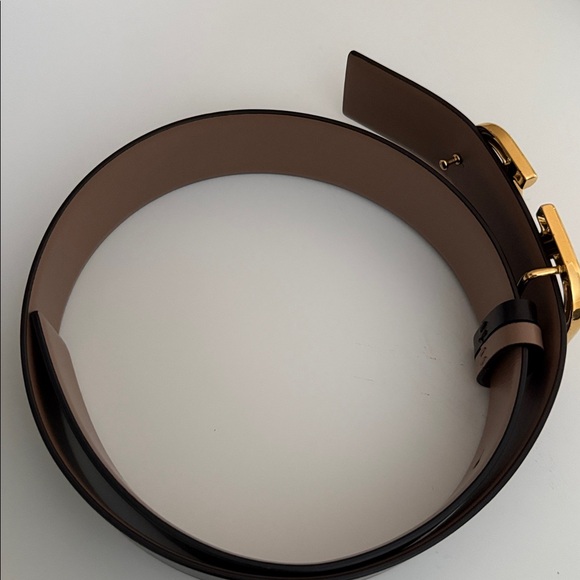 Valentino VLogo Black/Beige Reversible 40mm Leather Belt 70 - Picture 3 of 8